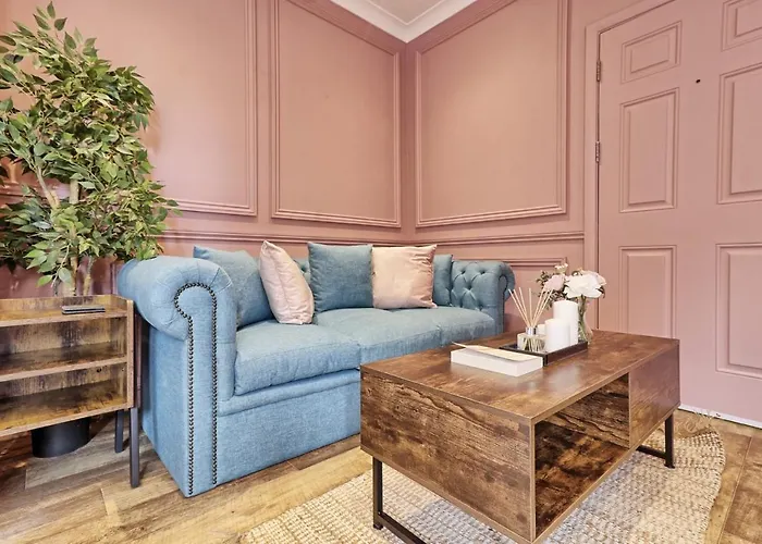 Urban Stylish Apartment - Southend Stays